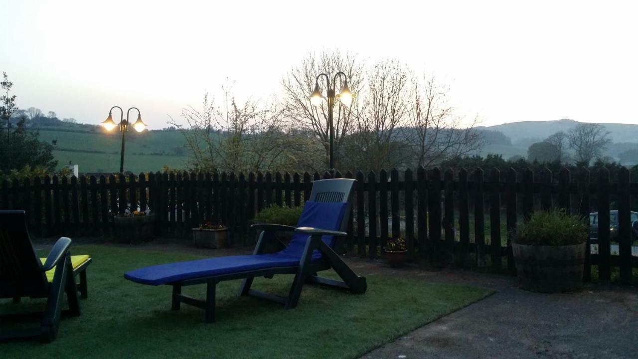 Welsh Row House Llandegla Exterior foto